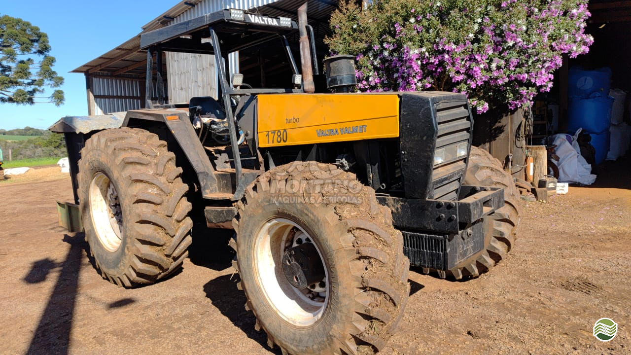 TRATOR VALTRA VALTRA 1780 Tração 4x4 Montano Máquinas Agrícolas LAGOA VERMELHA RIO GRANDE DO SUL RS